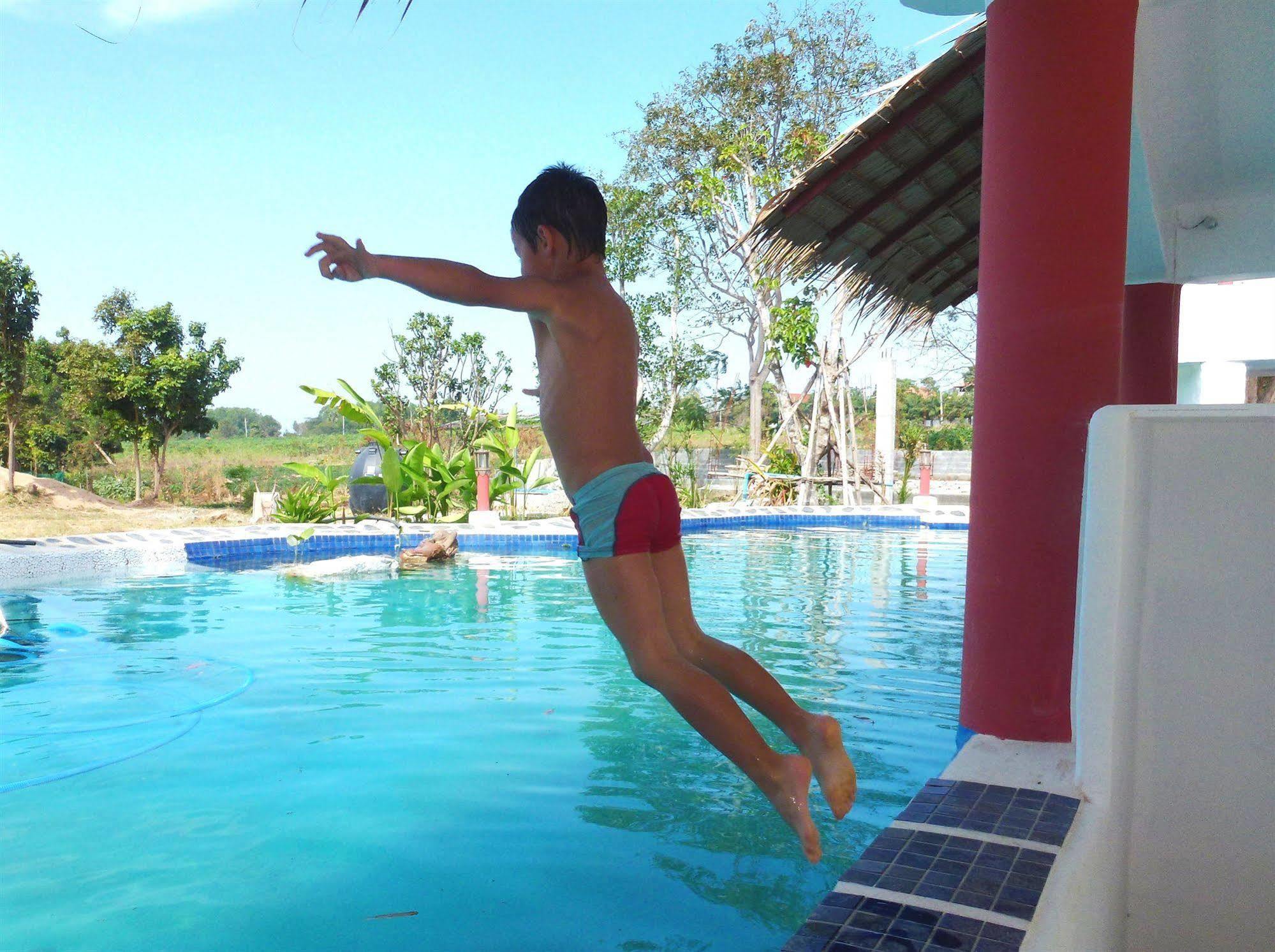 Mirabel Club Resort Jomtien Beach Exterior foto