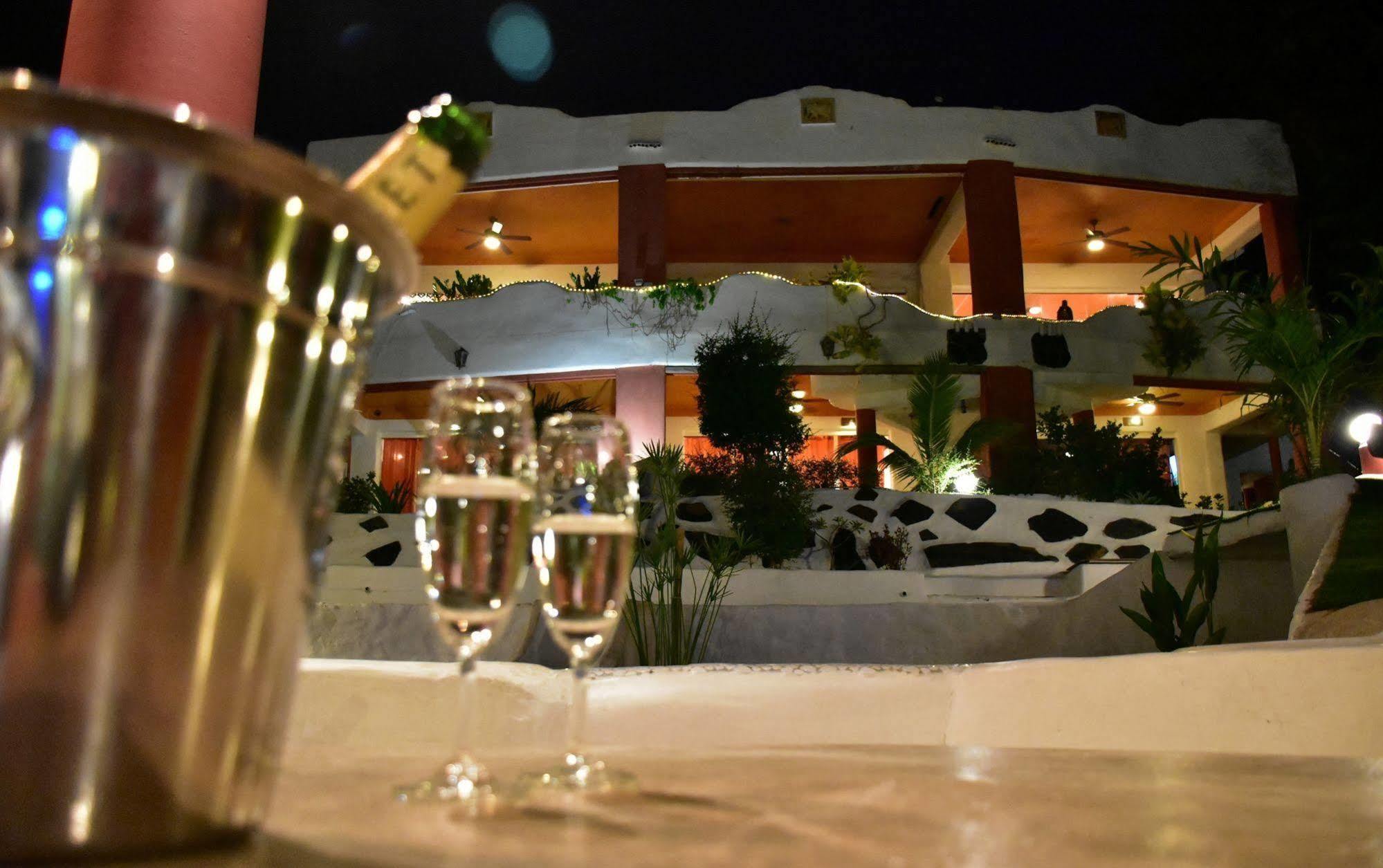 Mirabel Club Resort Jomtien Beach Exterior foto